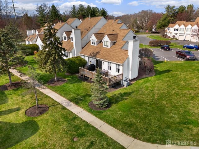 8 Russell Court, Montville, NJ 07045