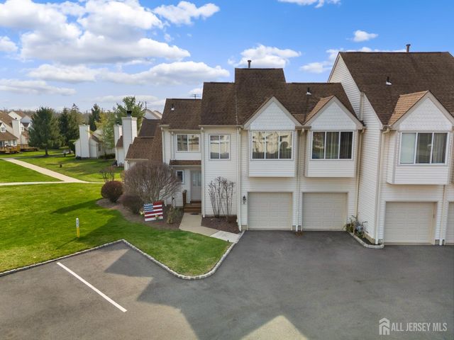 8 Russell Court, Montville, NJ 07045