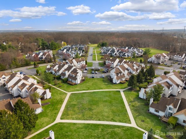 8 Russell Court, Montville, NJ 07045