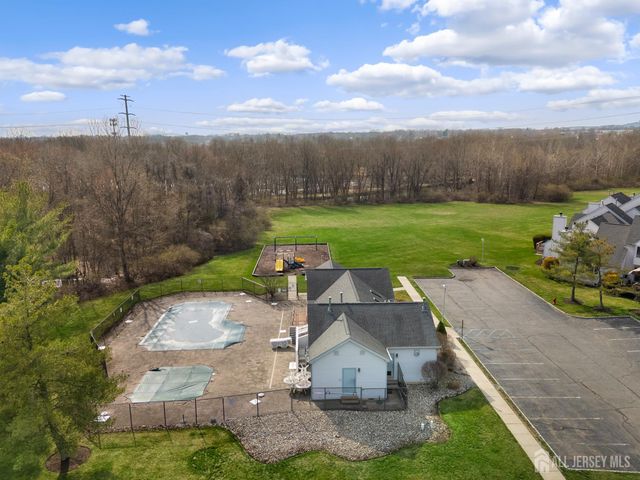 8 Russell Court, Montville, NJ 07045