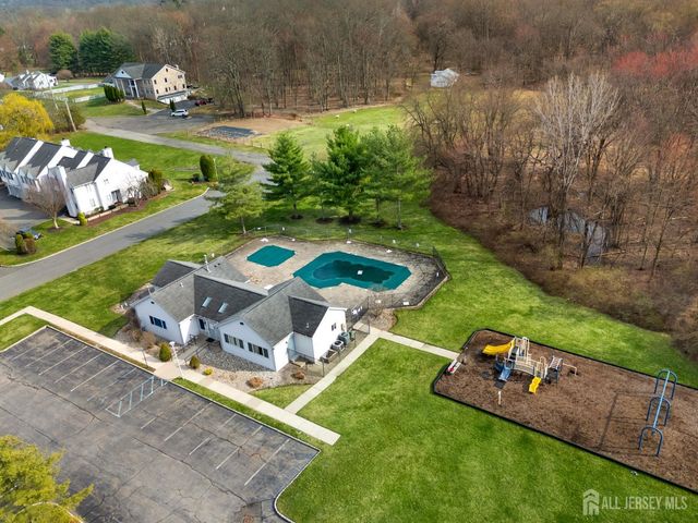 8 Russell Court, Montville, NJ 07045