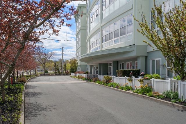 10 Ocean Ave 414, Revere, MA 02151