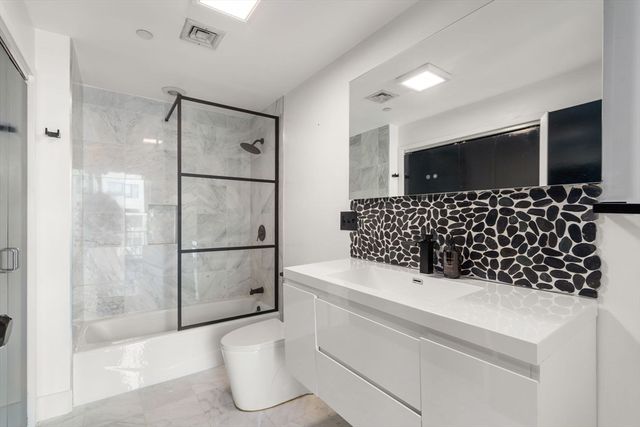 10 Ocean Ave 414, Revere, MA 02151