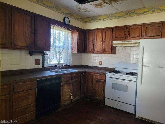 344 W Main Street, East Palestine, OH 44413