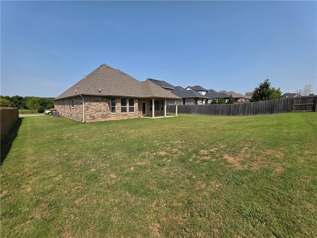 616 Mill Pond Way, Cave Springs, AR 72718