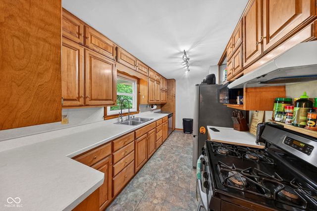 403 N Lafayette Street, Cloverdale, IN 46120