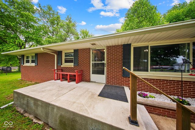 403 N Lafayette Street, Cloverdale, IN 46120