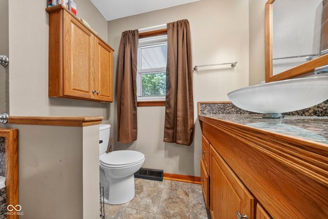 403 N Lafayette Street, Cloverdale, IN 46120