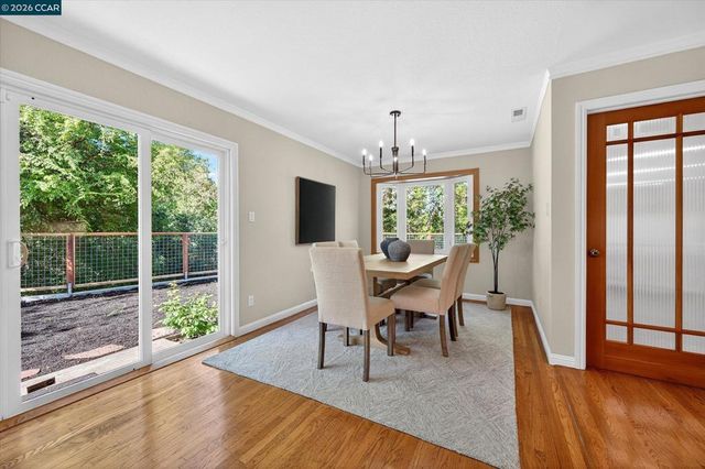 50 Ivy Dr, Orinda, CA 94563