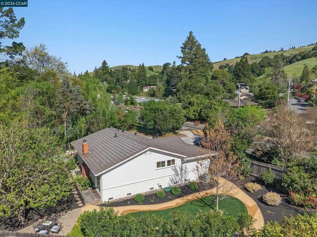 50 Ivy Dr, Orinda, CA 94563