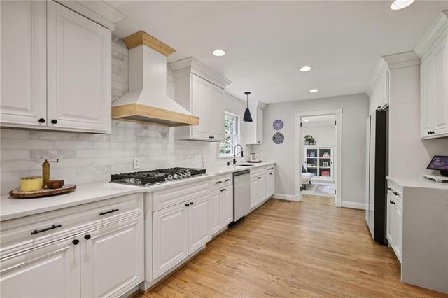 7680 Ryefield Drive, Atlanta, GA 30350