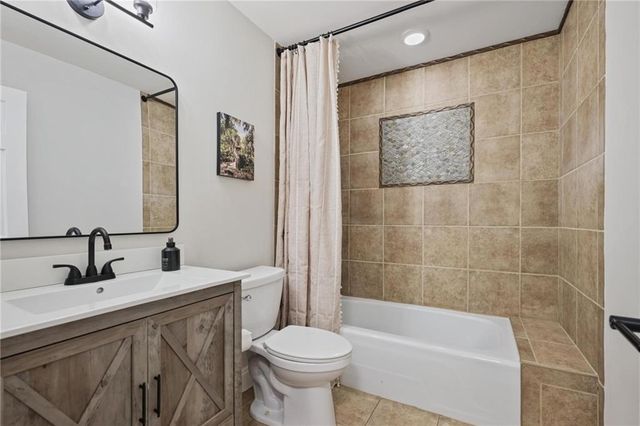 7680 Ryefield Drive, Atlanta, GA 30350