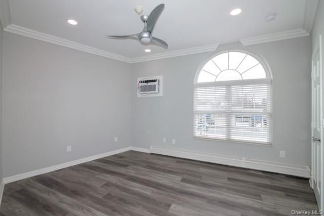 183 N Wellwood Avenue 8, Lindenhurst, NY 11757