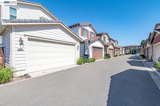 205 Stratus Cmn, Livermore, CA 94550