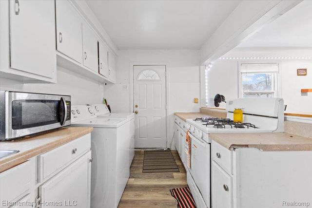 1985 Pilgrim Street, Ferndale, MI 48220