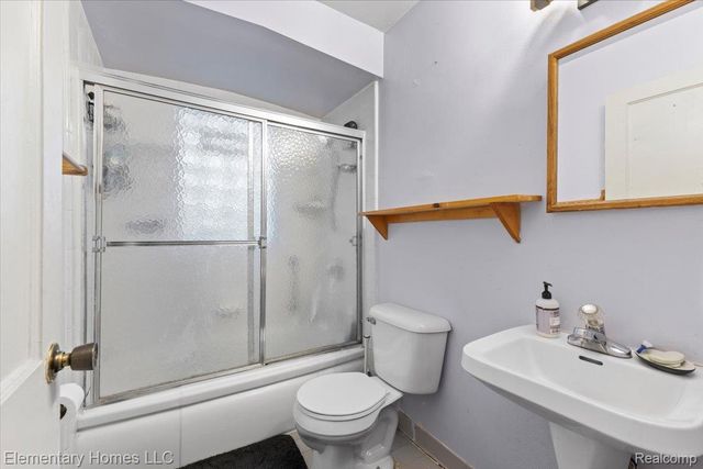 1985 Pilgrim Street, Ferndale, MI 48220