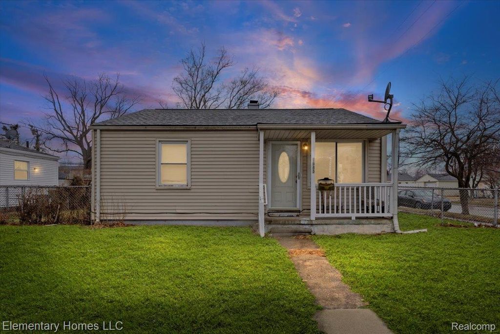 1985 Pilgrim Street, Ferndale, MI 48220