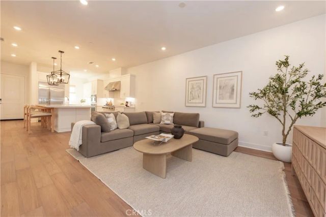 317 Sora, Irvine, CA 92618