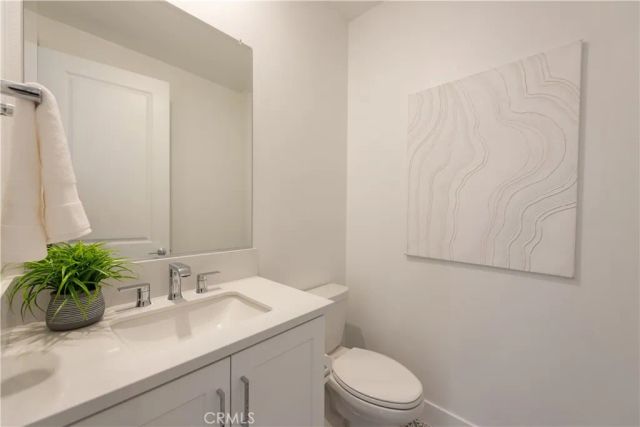 317 Sora, Irvine, CA 92618