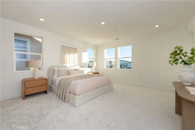 317 Sora, Irvine, CA 92618