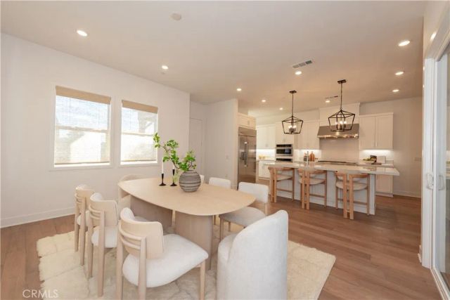 317 Sora, Irvine, CA 92618