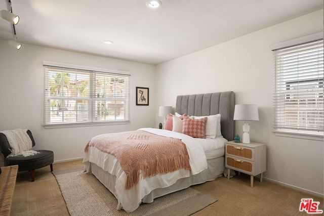 14022 Margate Street, Los Angeles, CA 91401