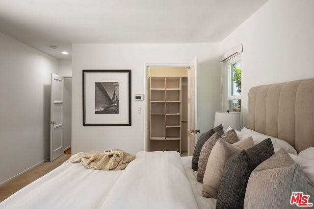 14022 Margate Street, Los Angeles, CA 91401