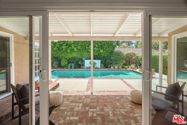 14022 Margate Street, Los Angeles, CA 91401