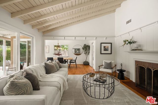 14022 Margate Street, Los Angeles, CA 91401