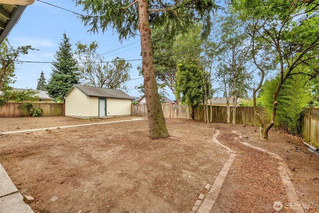 1502 Rainier Avenue, Everett, WA 98201