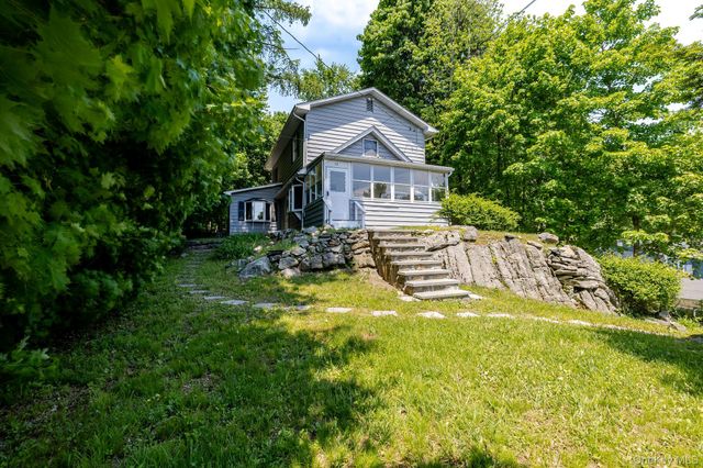 12 Bradhurst Road, Carmel, NY 10512