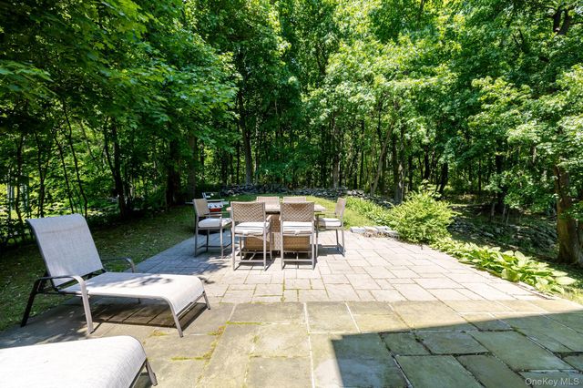 12 Bradhurst Road, Carmel, NY 10512
