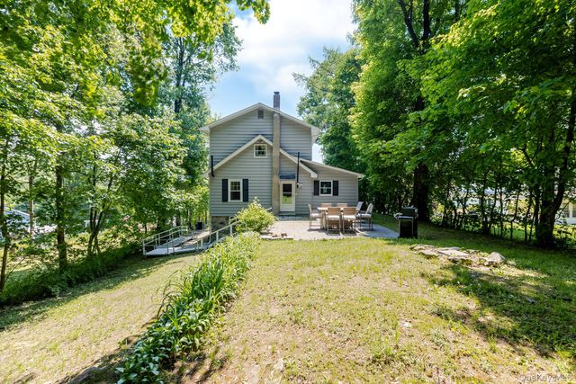 12 Bradhurst Road, Carmel, NY 10512