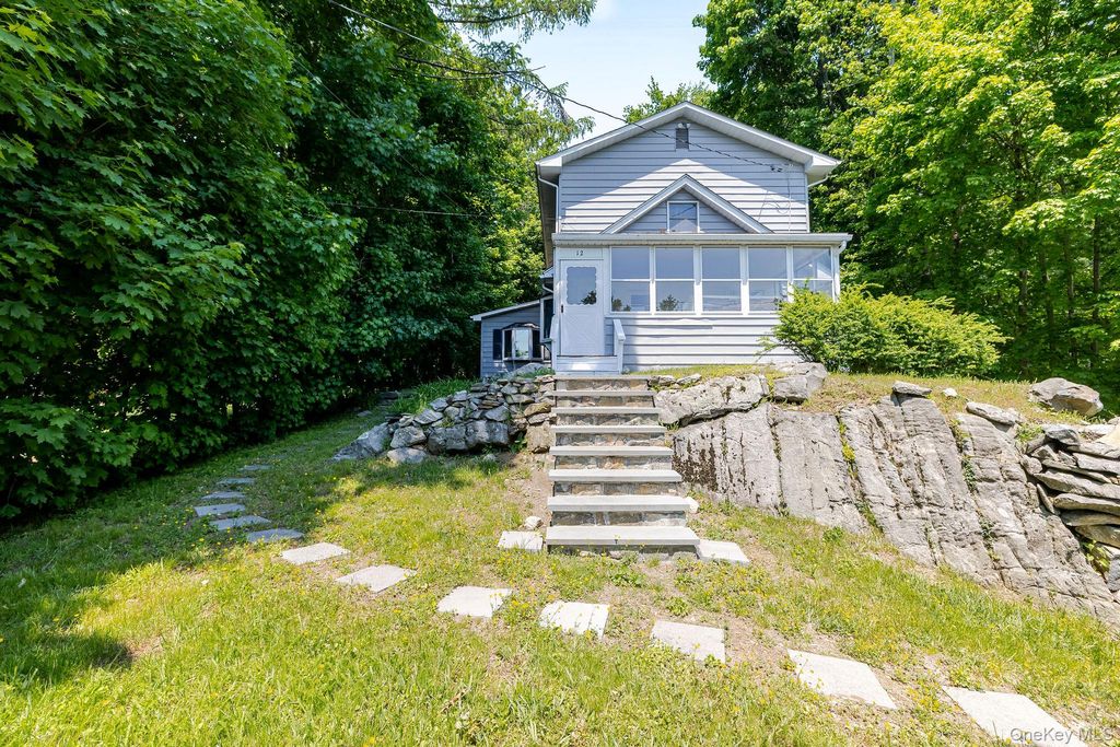 12 Bradhurst Road, Carmel, NY 10512