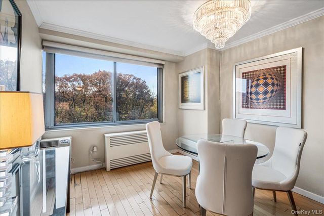 220-55 46th Avenue 5P, Bayside, NY 11361