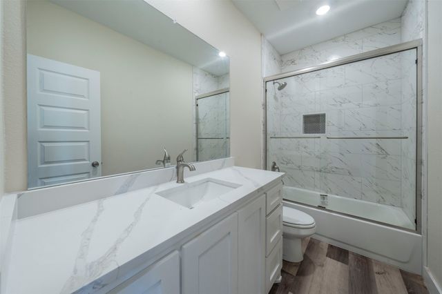 130 Aztec Drive, Mabank, TX 75156