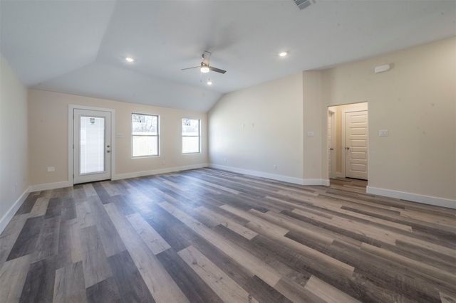 130 Aztec Drive, Mabank, TX 75156