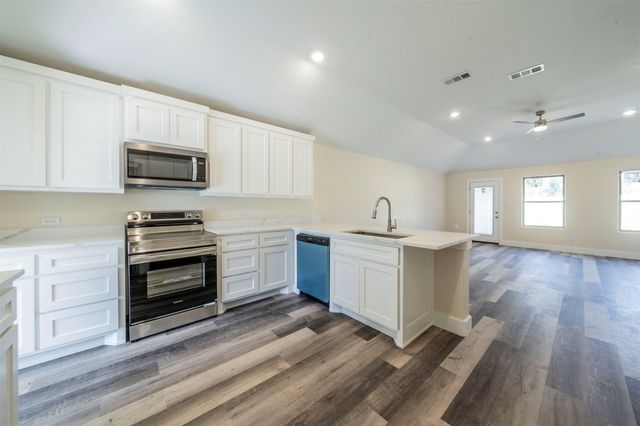 130 Aztec Drive, Mabank, TX 75156