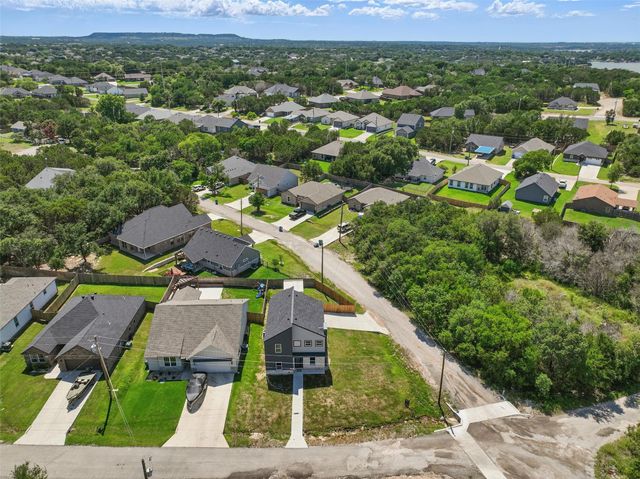 5114 Stoneridge Drive, Granbury, TX 76048