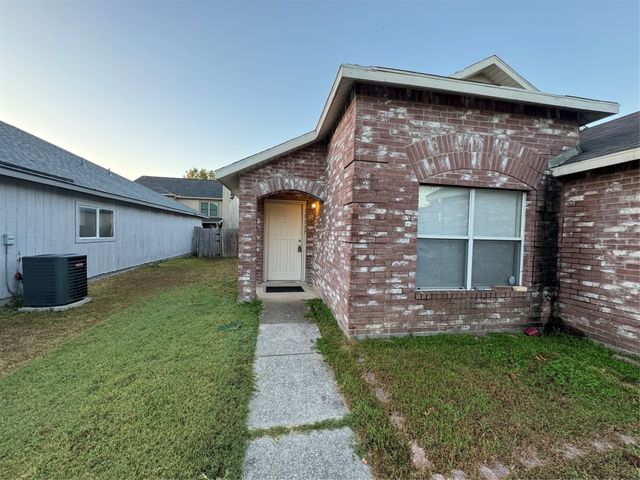 10137 Chapel Glen, Fort Worth, TX 76116