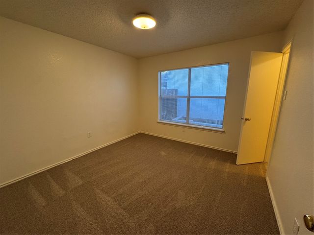 10137 Chapel Glen, Fort Worth, TX 76116