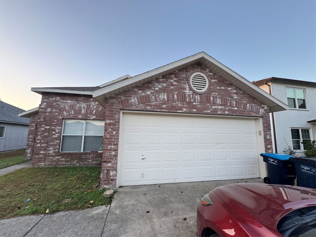 10137 Chapel Glen, Fort Worth, TX 76116