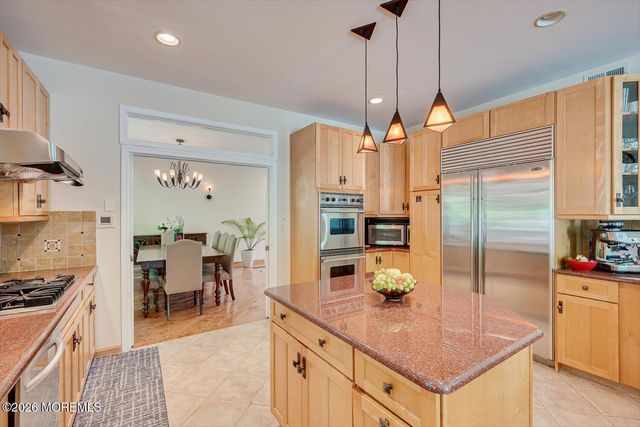 116 Sequoia Woods Court, Holmdel, NJ 07733