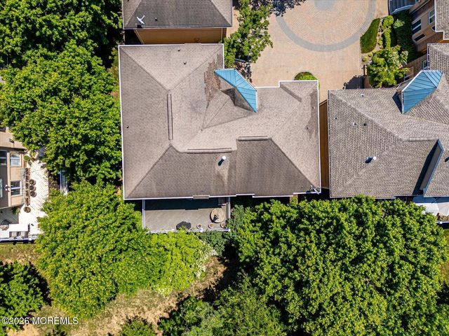 116 Sequoia Woods Court, Holmdel, NJ 07733