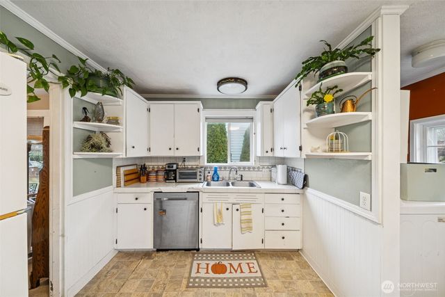 4912 S Prospect Street, Tacoma, WA 98409