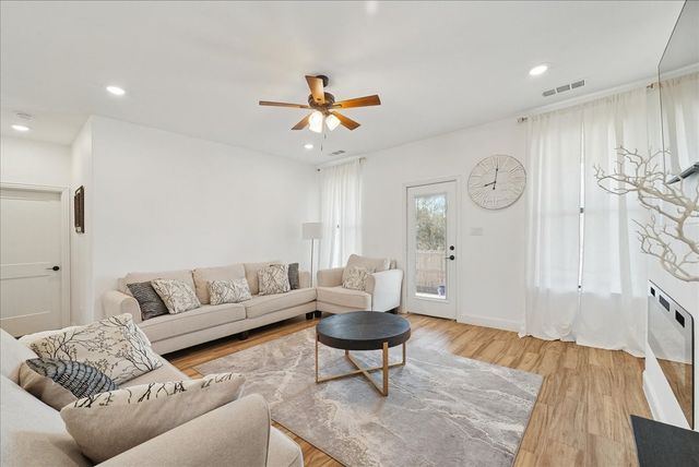 5522 Firewood Trail, Granbury, TX 76048