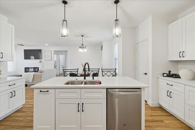 5522 Firewood Trail, Granbury, TX 76048