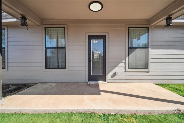 5522 Firewood Trail, Granbury, TX 76048