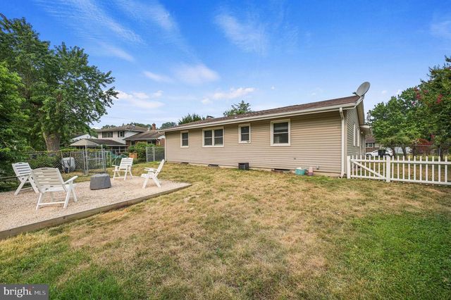 1135 YEARSLEY DR, Dover, DE 19904