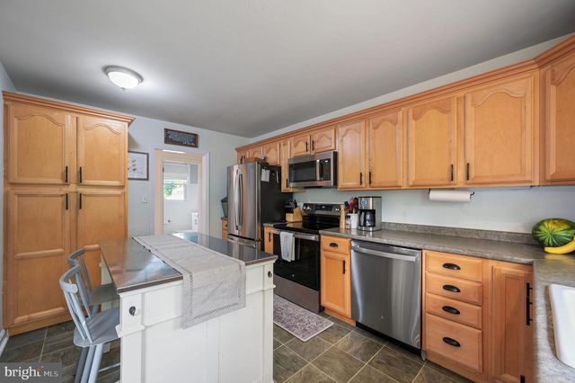 1135 YEARSLEY DR, Dover, DE 19904